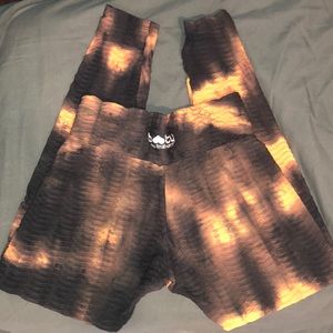 Booty by Brabants Orange/Black Tie Dye Leggings